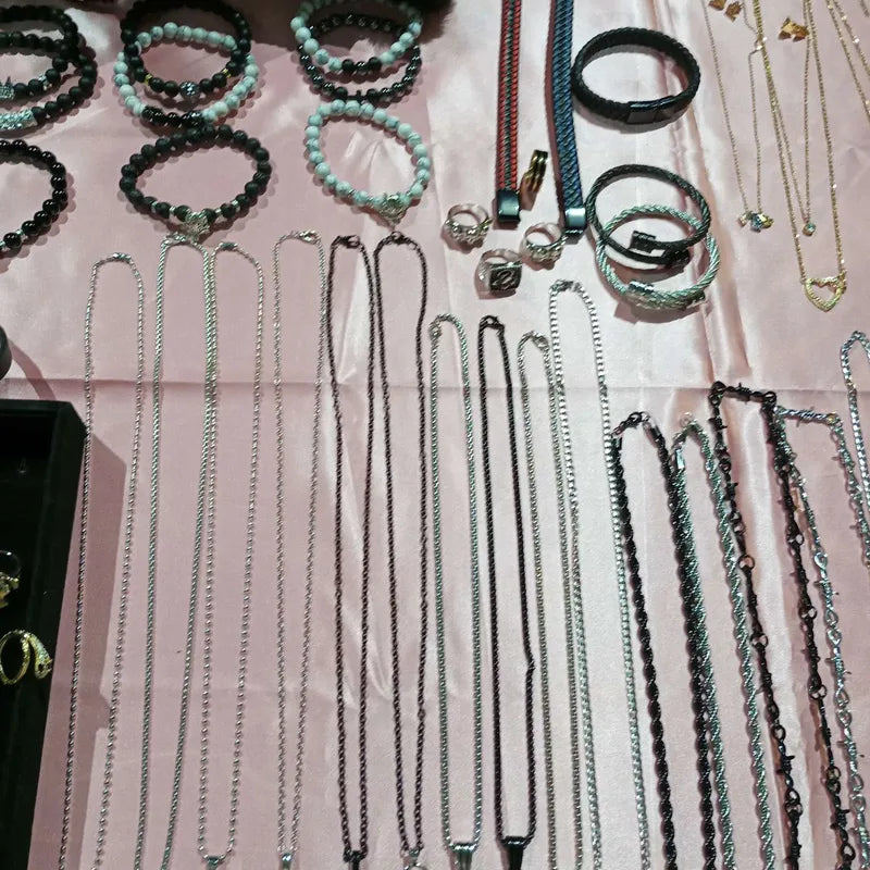 Customer jewelry booth with assorted finished chains and bracelets