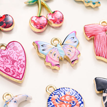 16PCS Color Printed Zinc Alloy Pendant Set