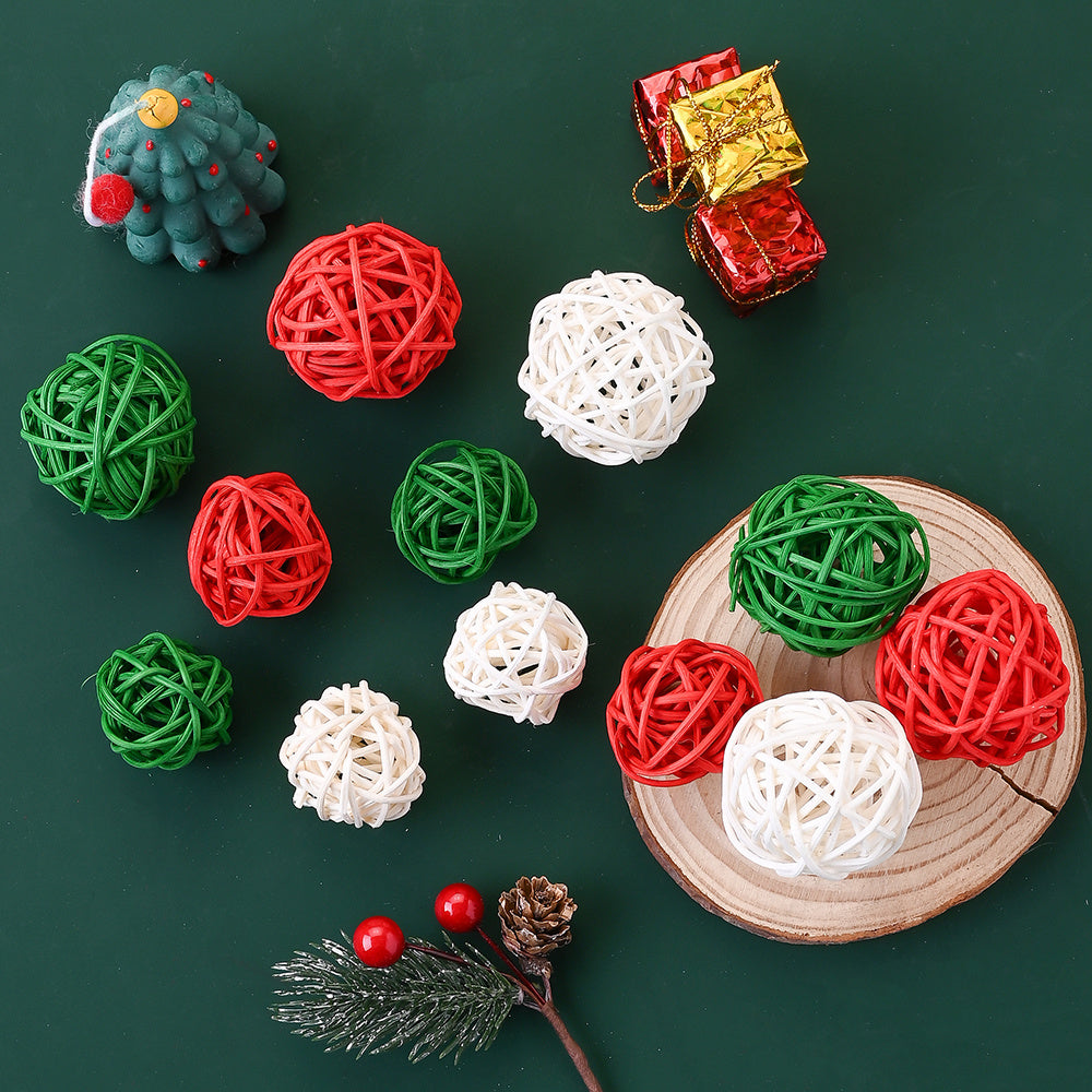 15PCS 3/4cm Red Green White Christmas Wicker Rattan Ball Set