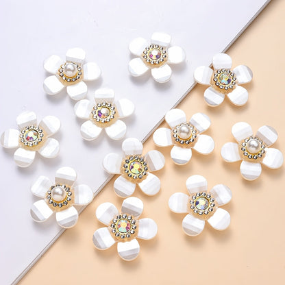 10PCS 3cm Five-Petal Flower Acrylic Embellishment Set