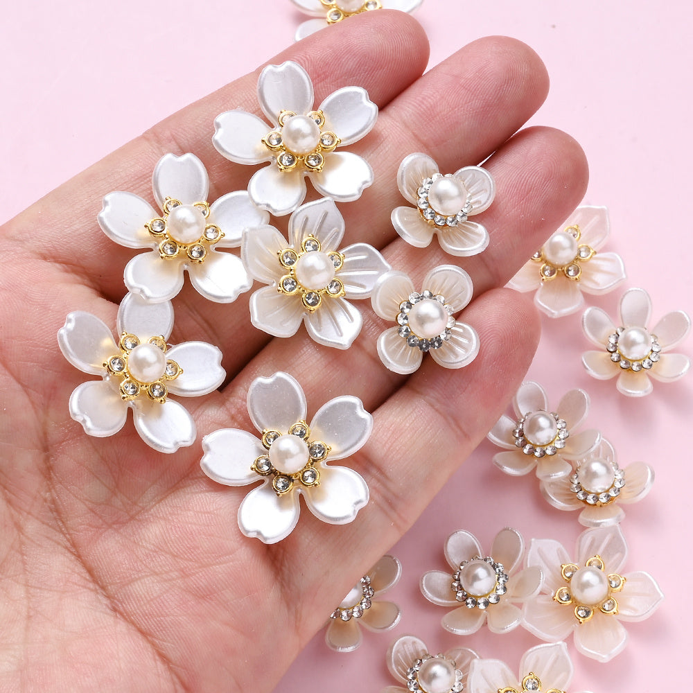19-27 mm White Flower Acrylic Patches