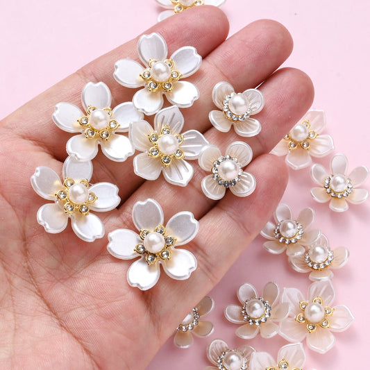 19-27 mm White Flower Acrylic Patches