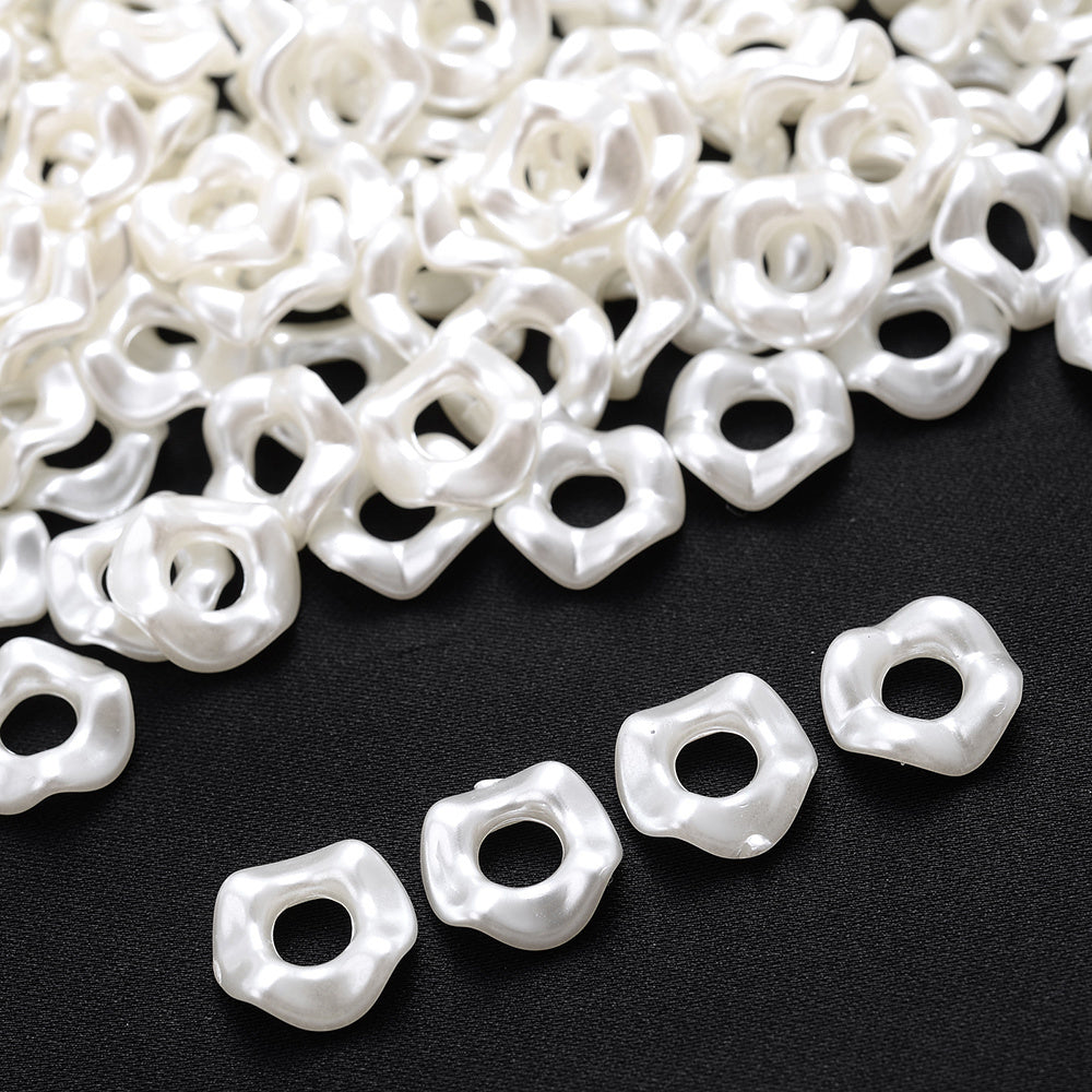 Pearl Flower Acrylic Beads