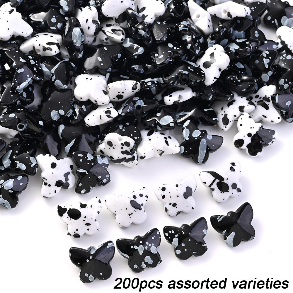 100/200pcs Star Heart Butterfly Beads Acrylic Black & White Graffiti
