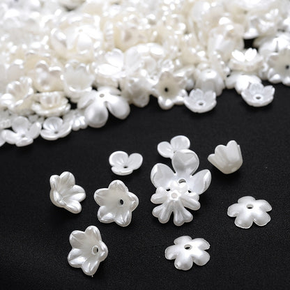 100PCS White Flower-Shaped Acrylic Bead Set