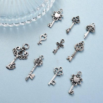 Retro White K Zinc Alloy Pendant Charms