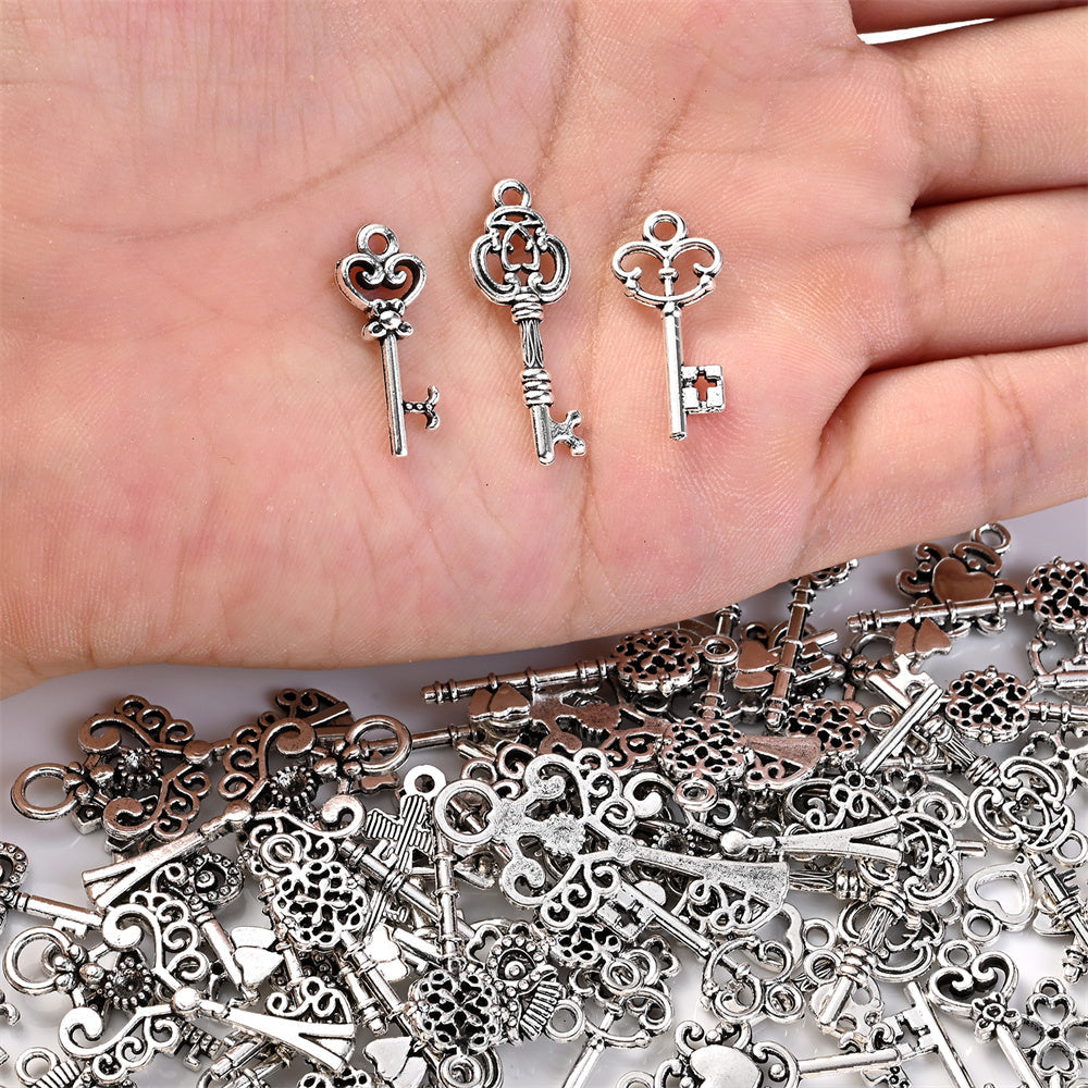 Retro White K Zinc Alloy Pendant Charms