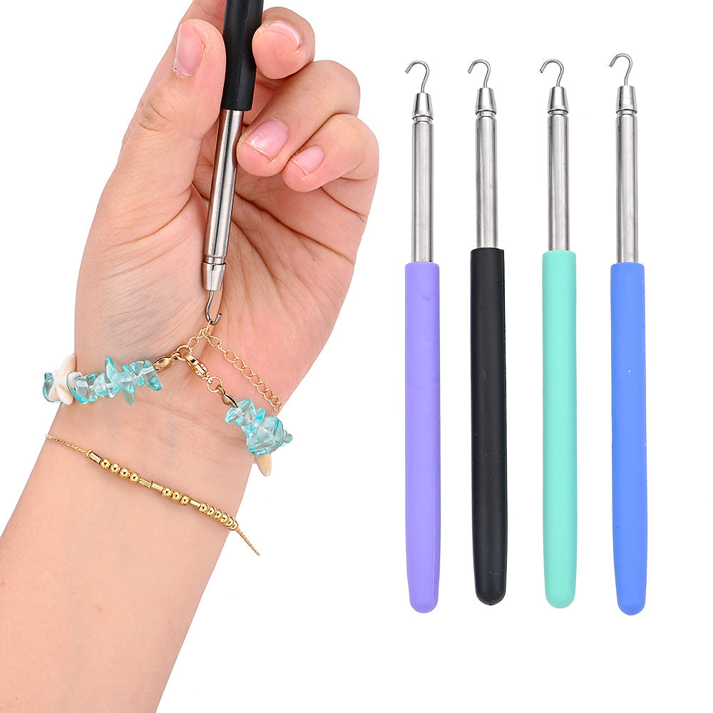 Retractable Bracelet Assist Tool