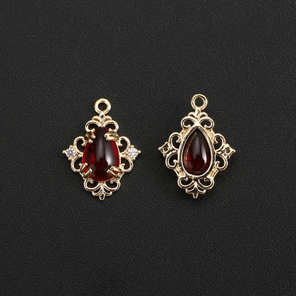 Hollow Pattern Pendant