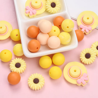 30PCS Hat & Daisy Silicone Bead Set